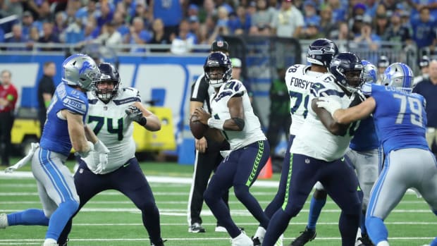 Seattle Seahawks quarterback Geno Smith (7) looks to pass against the Detroit Lions during first half action Sunday, Sept.17 2023.  